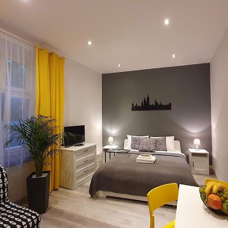 L-2 Krakow Center Studio O&P Apartfamily Esterno foto