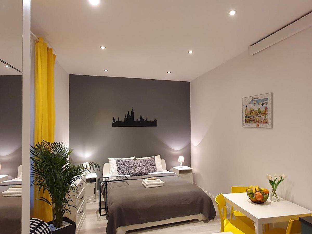 L-2 Krakow Center Studio O&P Apartfamily Esterno foto